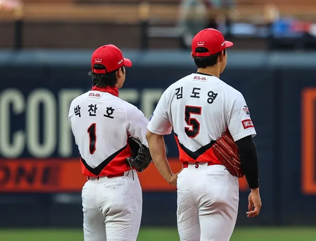 2024시즌 박찬호(왼쪽)와 김도영의 모습. /사진=KIA 타이거즈